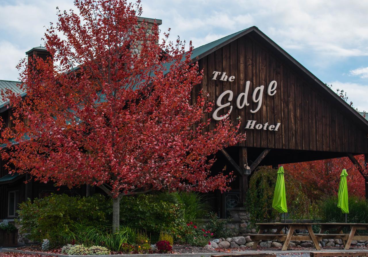 The Edge Hotel Welch Hill Exterior photo